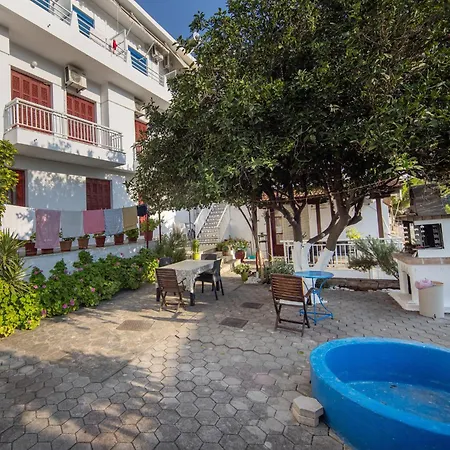 Nikos Maison d'hôtes