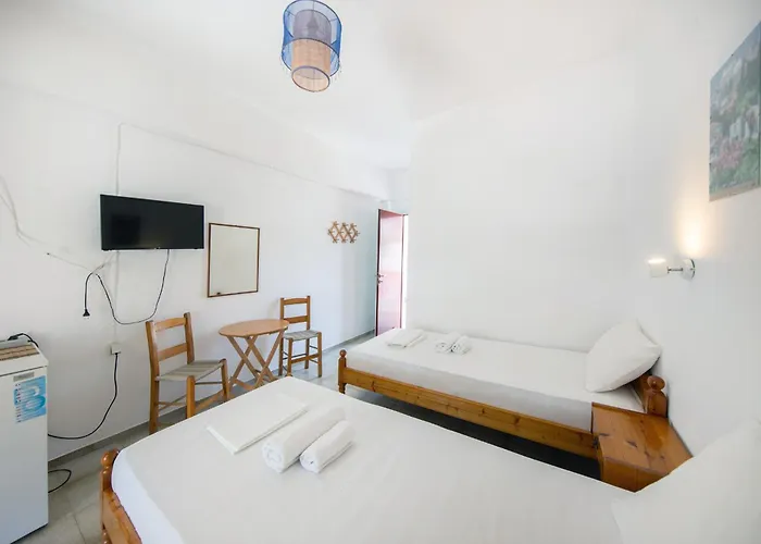 Nikos ゲストハウス 3*