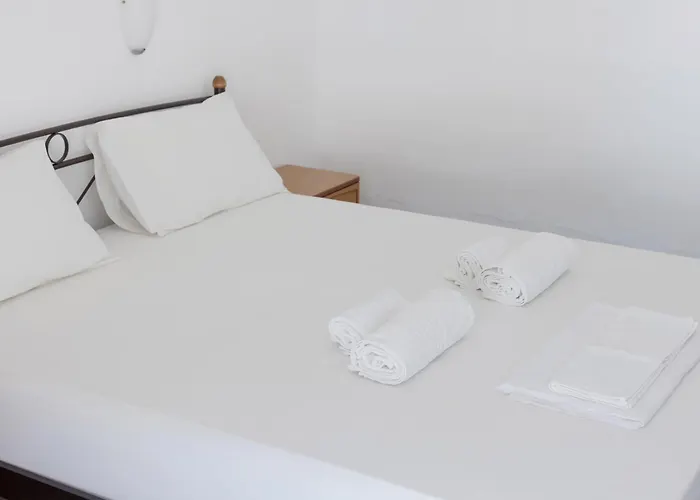 ゲストハウス Nikos 3*