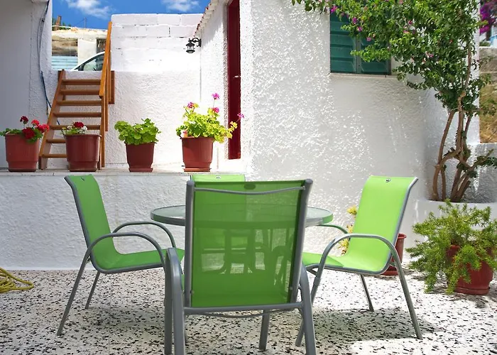 ゲストハウス Nikos 3*